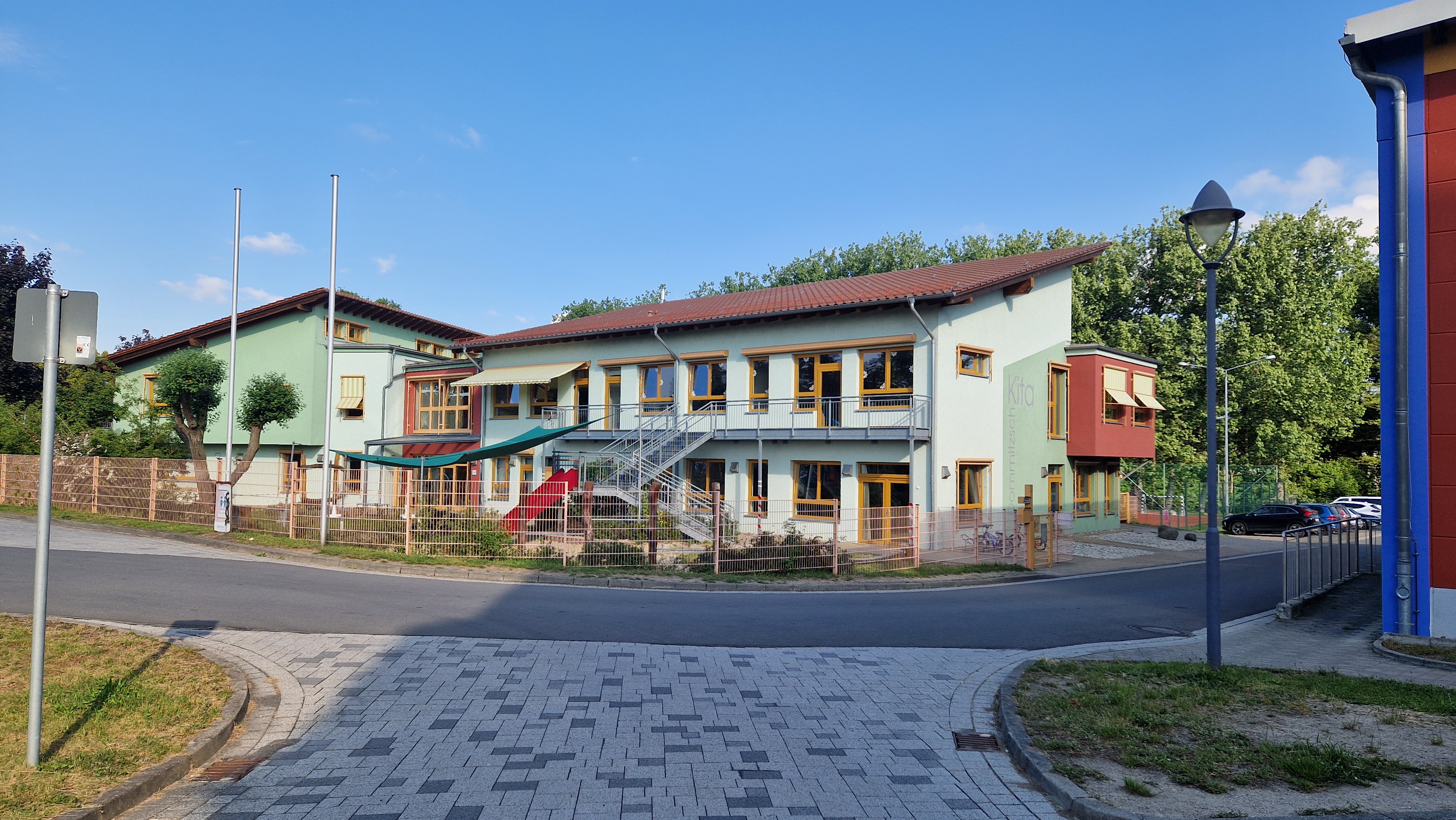 Außenansicht der Kita "Vier Jahreszeiten" in Dommitzsch.